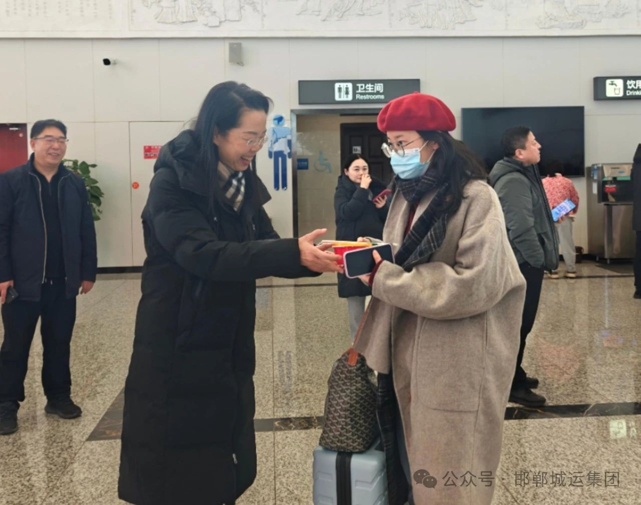 【关怀慰问】市城运集团党委书记、董事长韩延敏慰问节日期间坚守岗位的干部职工